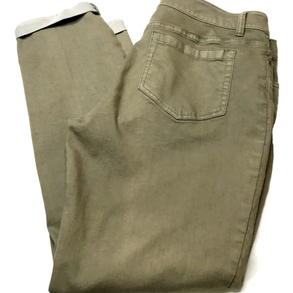 Two by Vince Camuto Jeans Light Green Roll Cuff Stretch Skinny Leg Size 31 - Picture 9 of 13